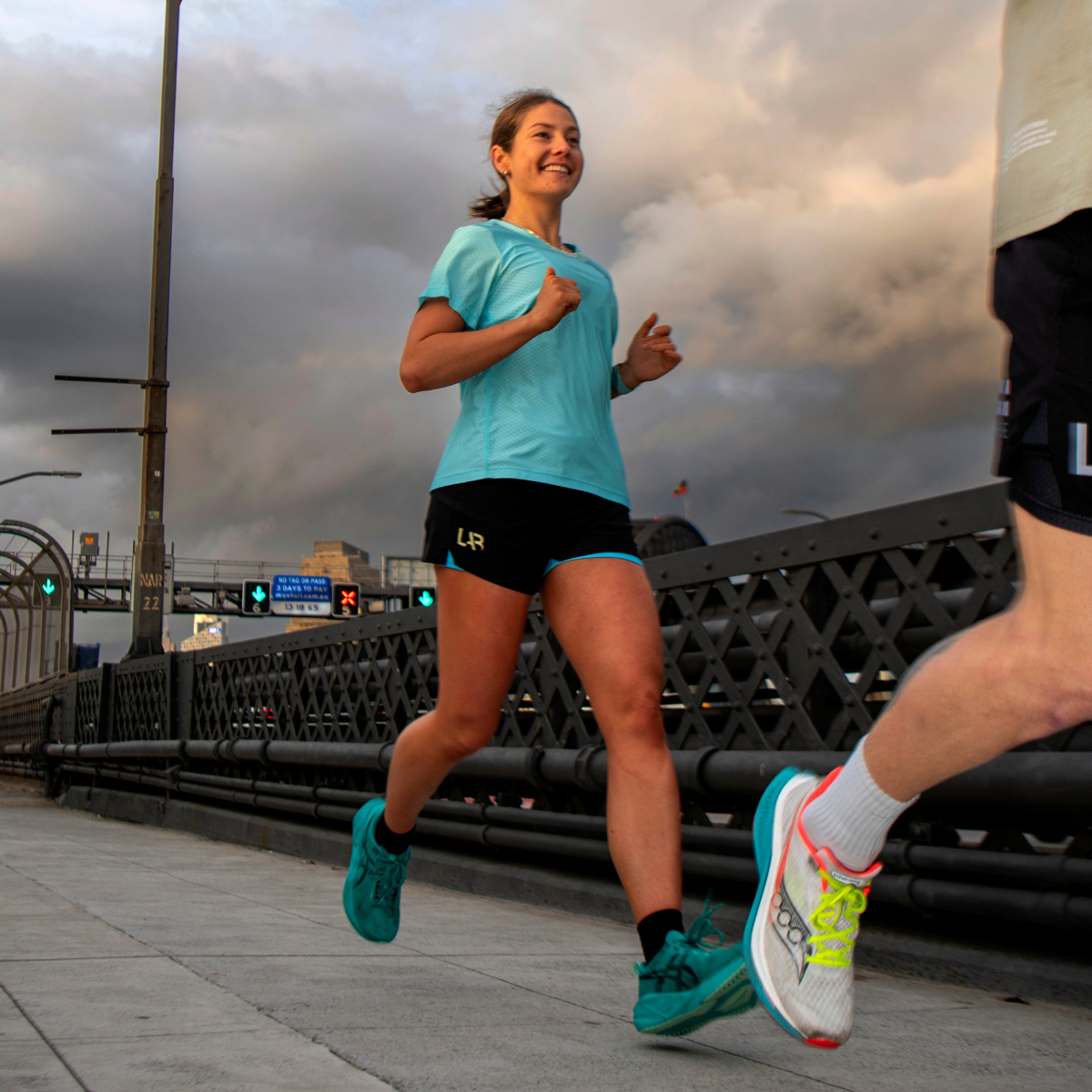 Black 2-in-1 Women's Run Shorts
