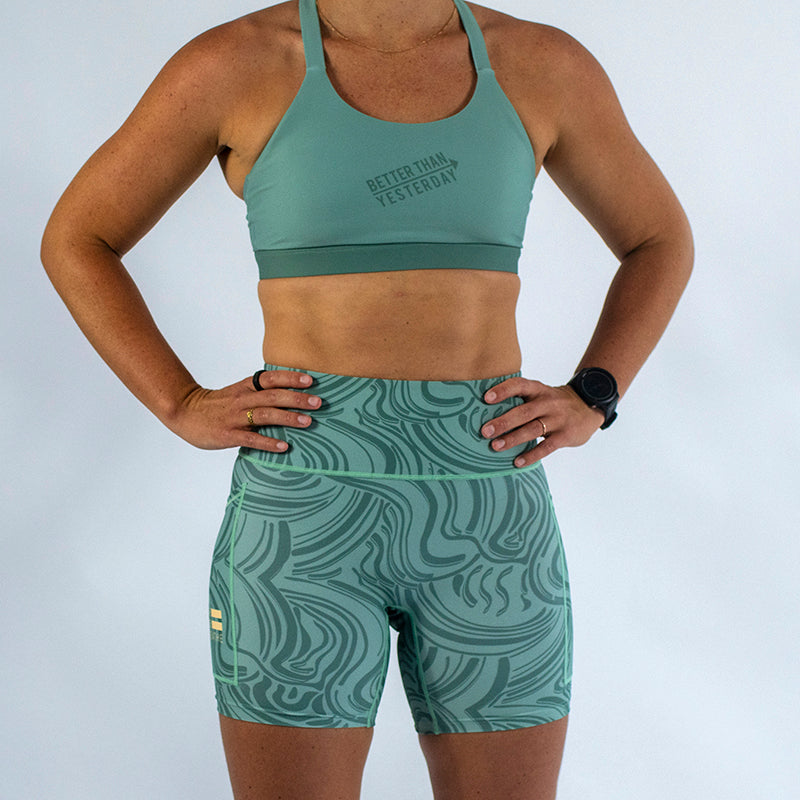 Gaia Seamless Mid Thigh Shorts