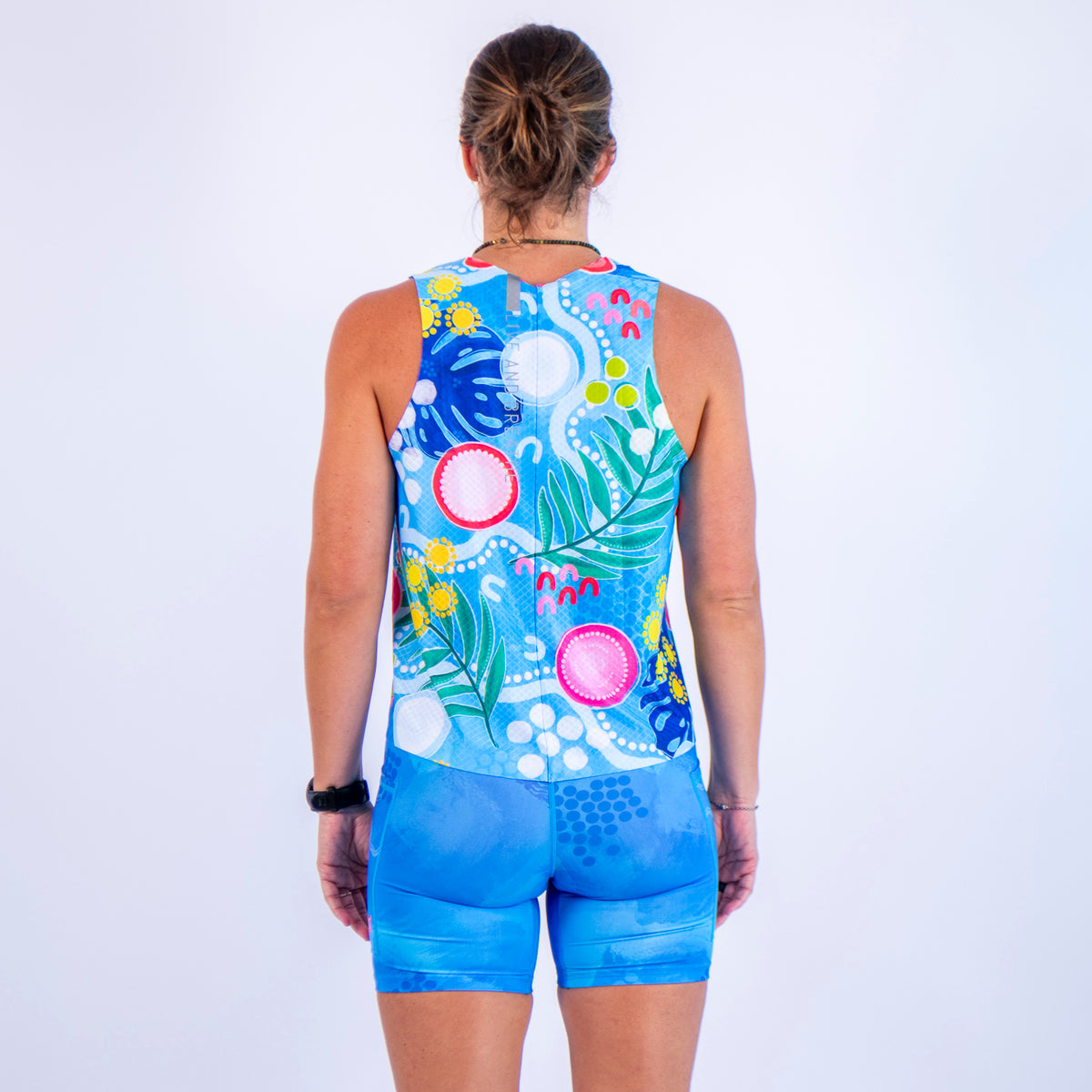 Paths by Mirii Seamless Mid-Thigh Run Shorts